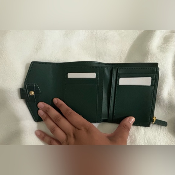 Dark green crocodile wallet - Picture 3 of 4